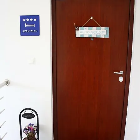 Barbi Krk Apartment Cizici